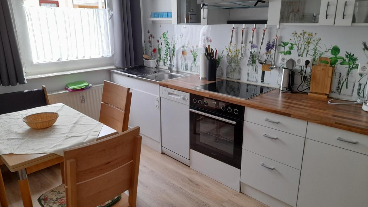 Ferienwohnung Christel Hirschhorn-Neckar Екстериор снимка